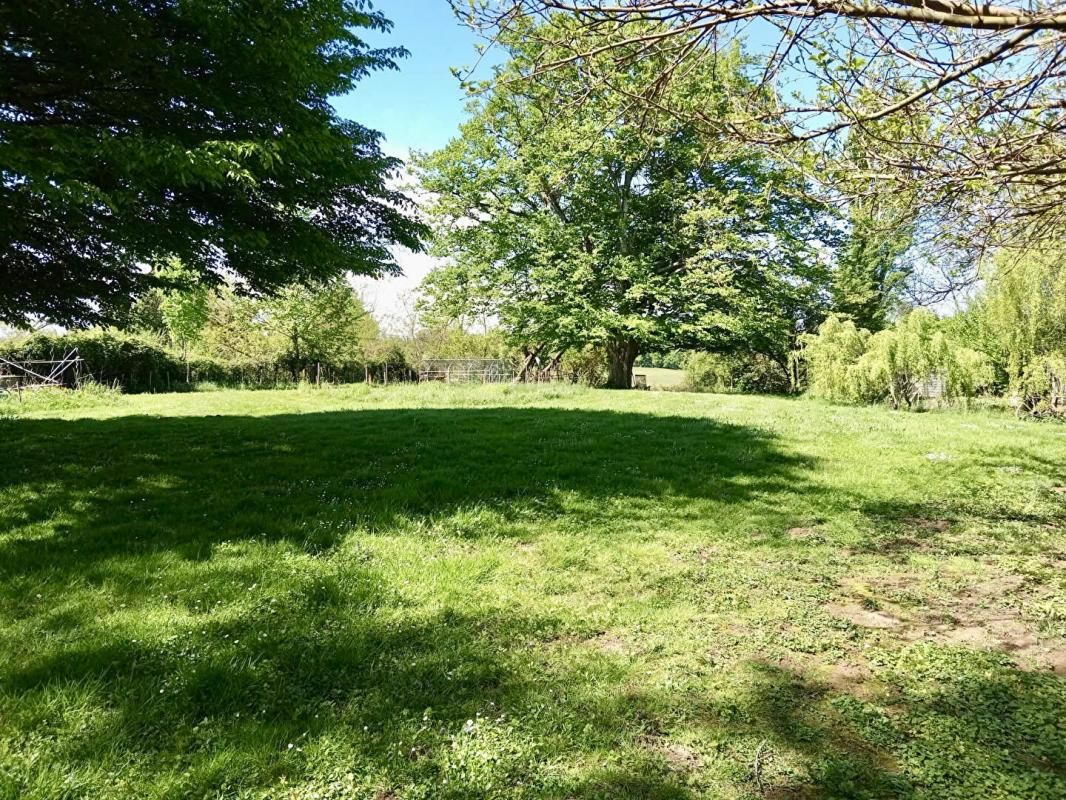 ROMENAY Maison de caractère de 134 m2 - logement indépendant - Terrain de 3110 m2 2