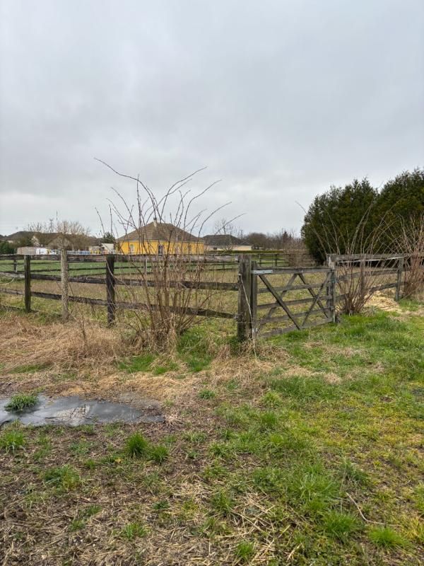 VILLETTE-SUR-AUBE APPARTEMENT PLUS TERRAIN ET HANGARDS 3