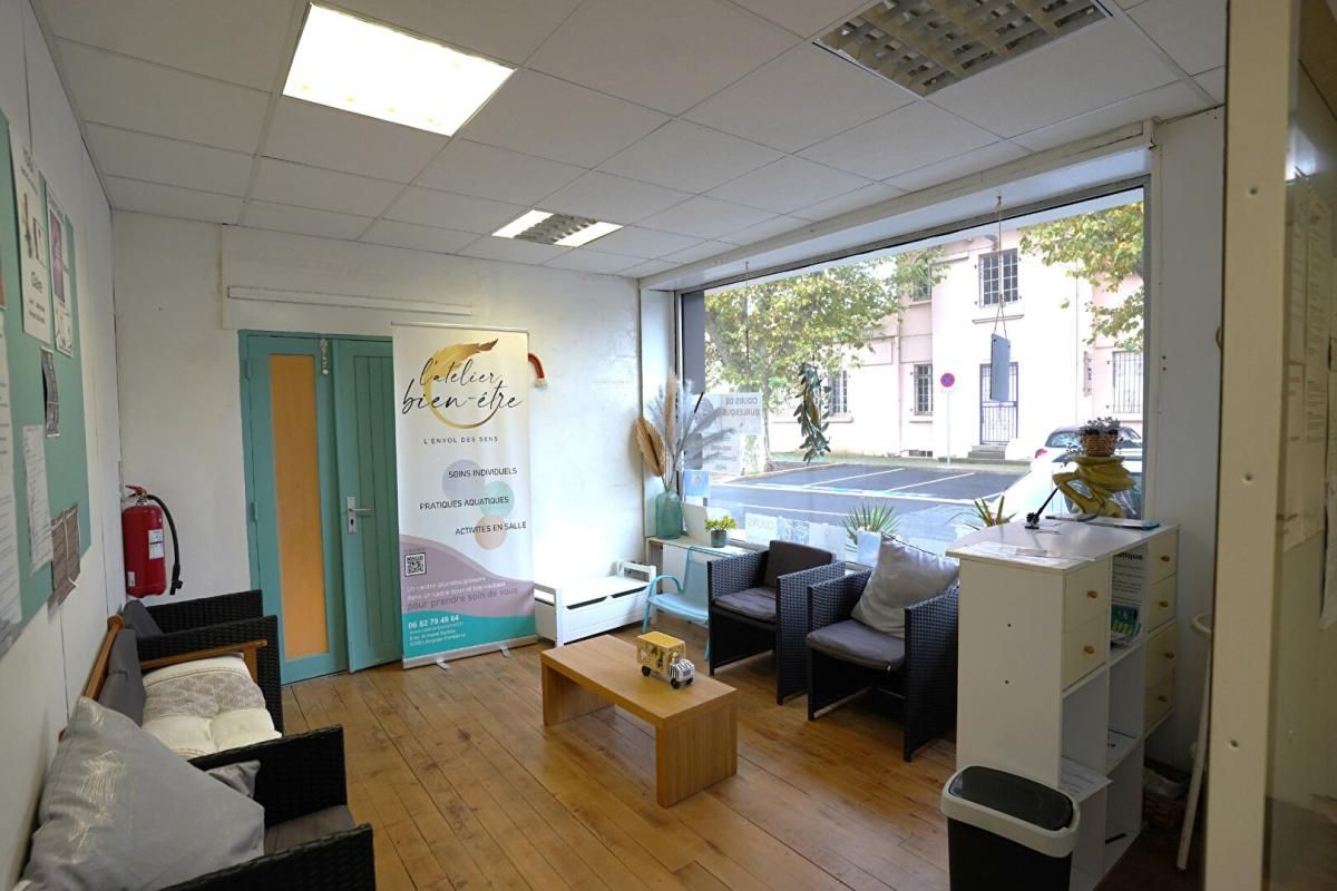 LEZIGNAN-CORBIERES LEZIGNAN CORBIERES - Murs Commerciaux 159 m² 2