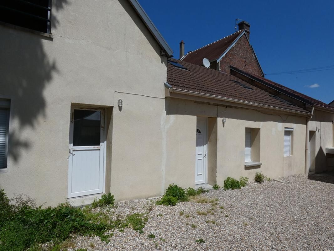 IVRY-LA-BATAILLE Immeuble de rapport 4