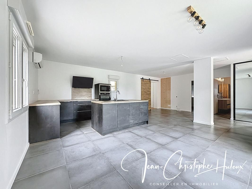 MARGUERITTES 30320 MARGUERITTES -Villa  6 pièce(s) 115 m2  de plain pied sans vis a vis 3