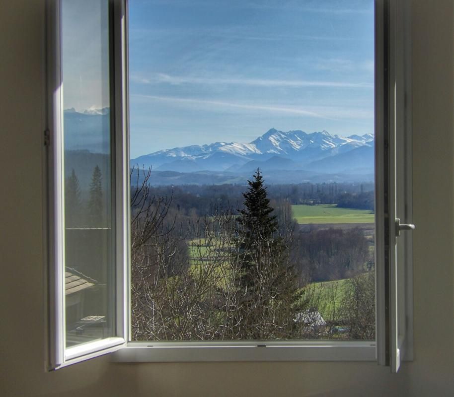 BALIROS Appartement T3 avec vue Pyrénées 3