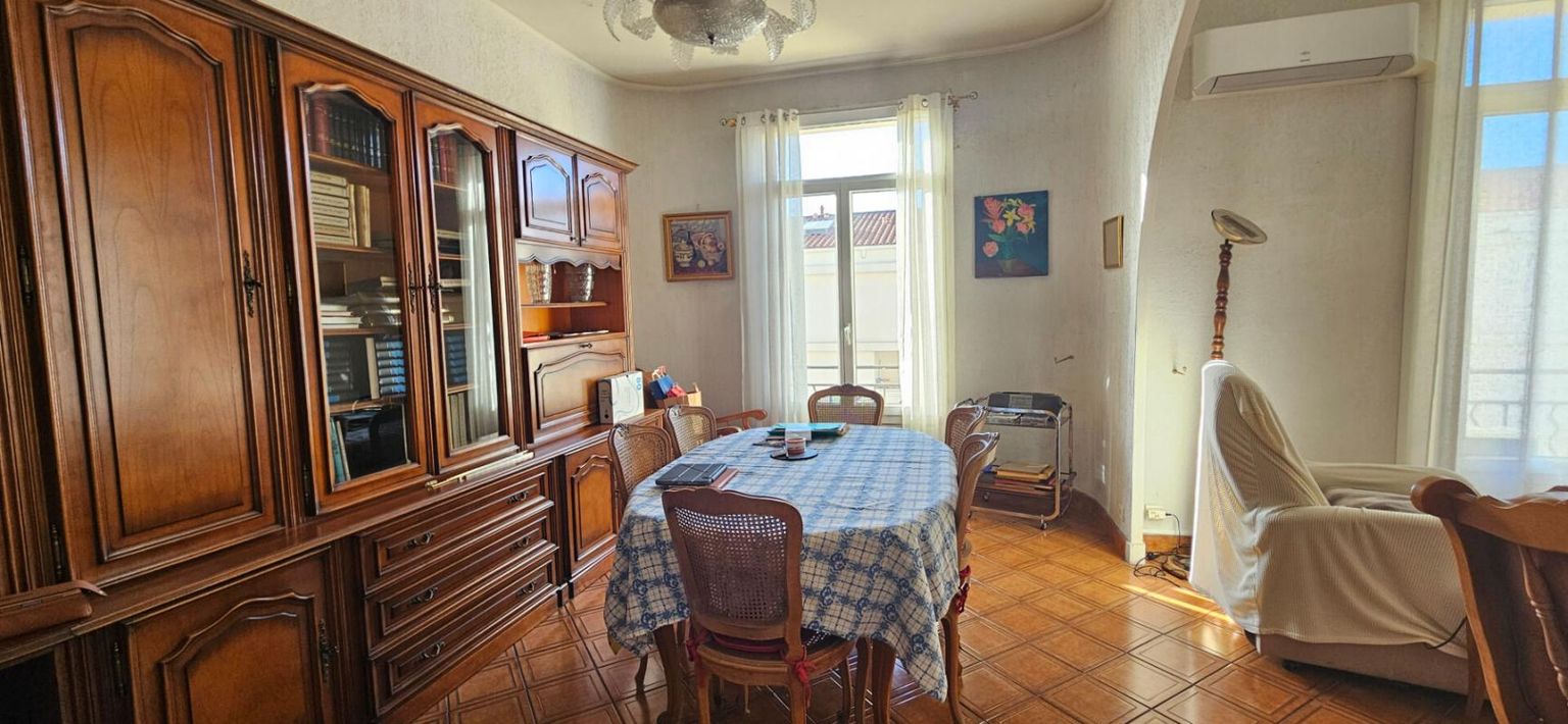 TOULON Appartement TOULON CENTRE  T4 2