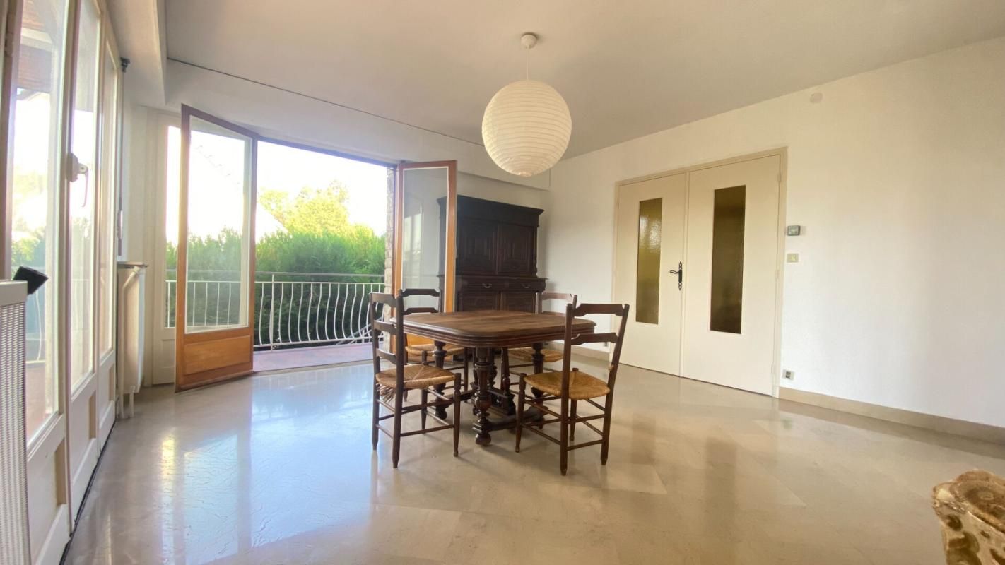 CHEVIGNY-SAINT-SAUVEUR CHEVIGNY SAINT SAUVEUR -Maison  153 m2 3