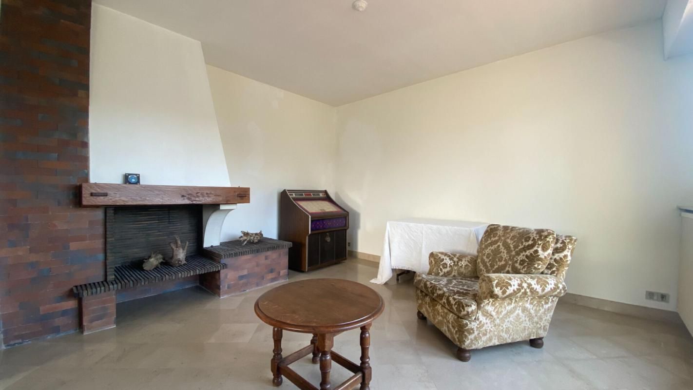 CHEVIGNY-SAINT-SAUVEUR CHEVIGNY SAINT SAUVEUR -Maison  153 m2 4