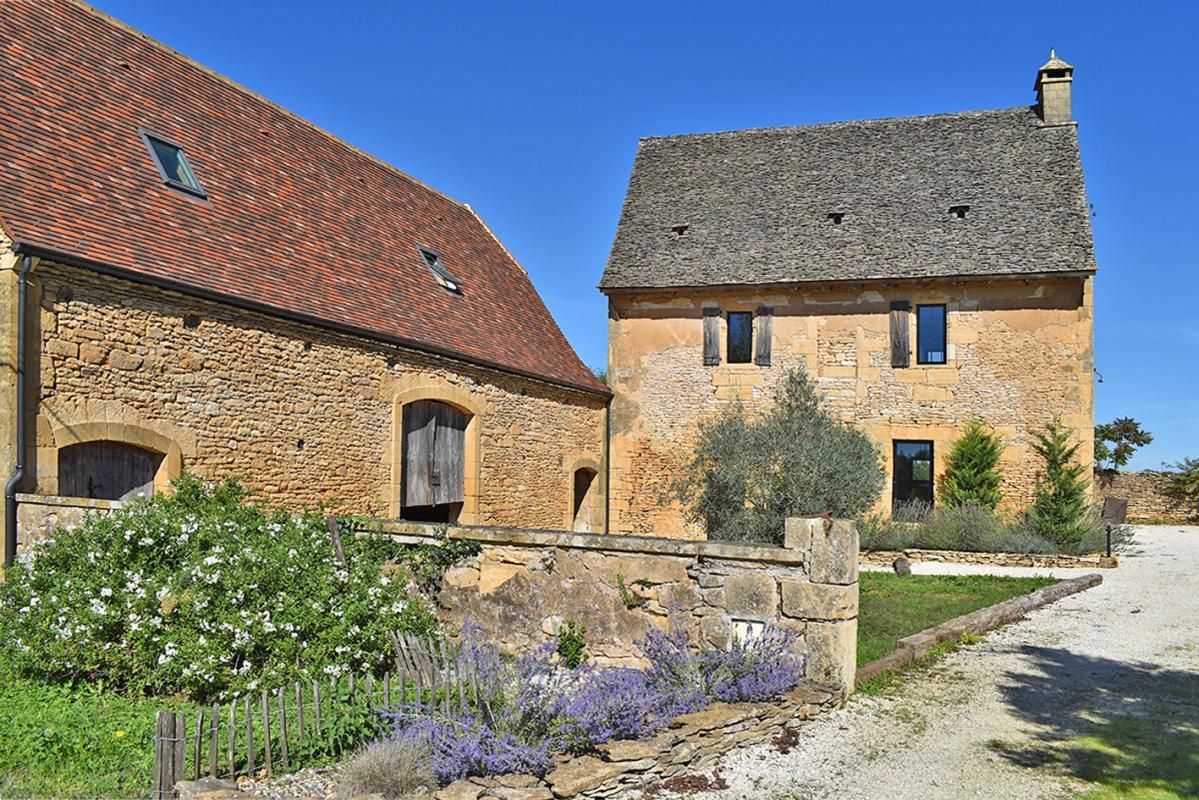 SAINT-GENIES Maison de caractère. Saint Genies 130 m2 2