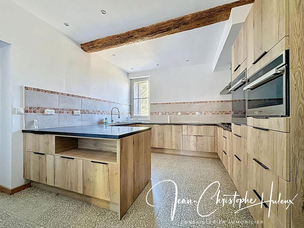 NIMES 30320 Marguerittes - Mas de caractère de 418 m2 4