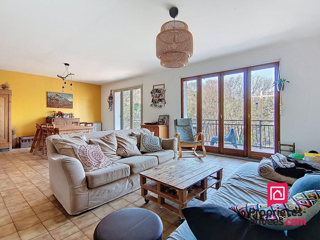 MAZAUGUES Maison Mazaugues 5 pièces 146 m2 2