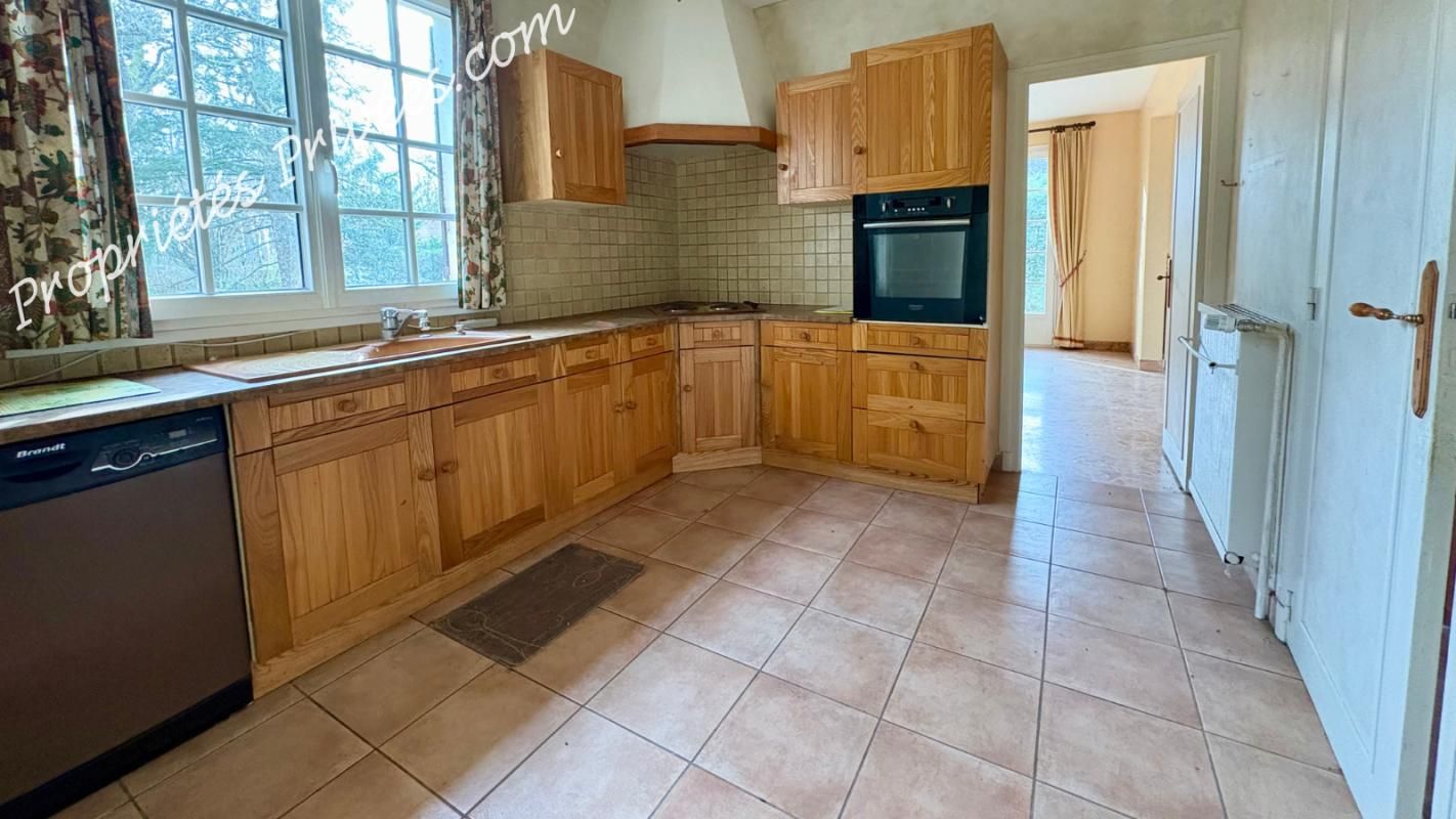 VINEUIL Maison Vineuil 10 pièce(s) 132 m2 3