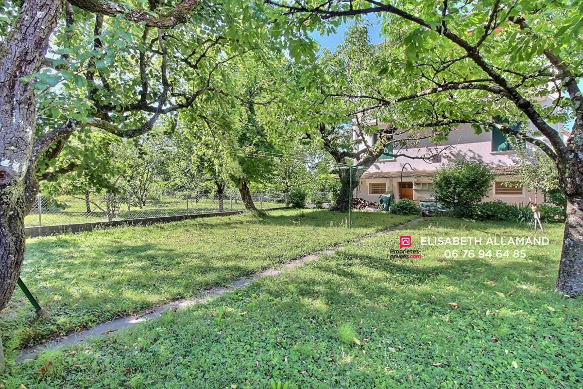 CHAMBERY Maison de 1939 , sur un terrain de 378m2, surface habitable près de 150m2 2