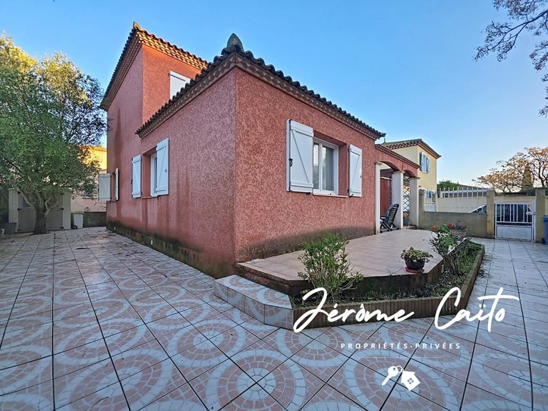 LE GRAU-DU-ROI Villa Le Grau Du Roi 4 pièce(s) 103 m2 + garage + 3 places de parking 1