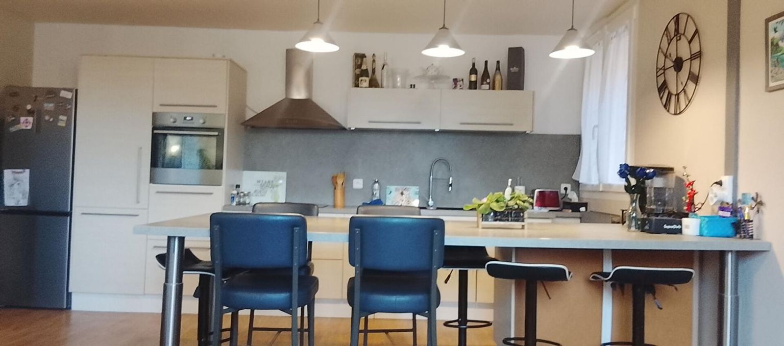 Appartement  4 pièce(s) 100 m2 au pied du Lac