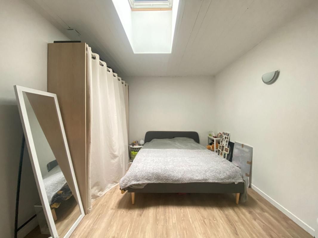 BORDEAUX Maison divisée en deux appartements avec jardinet 3