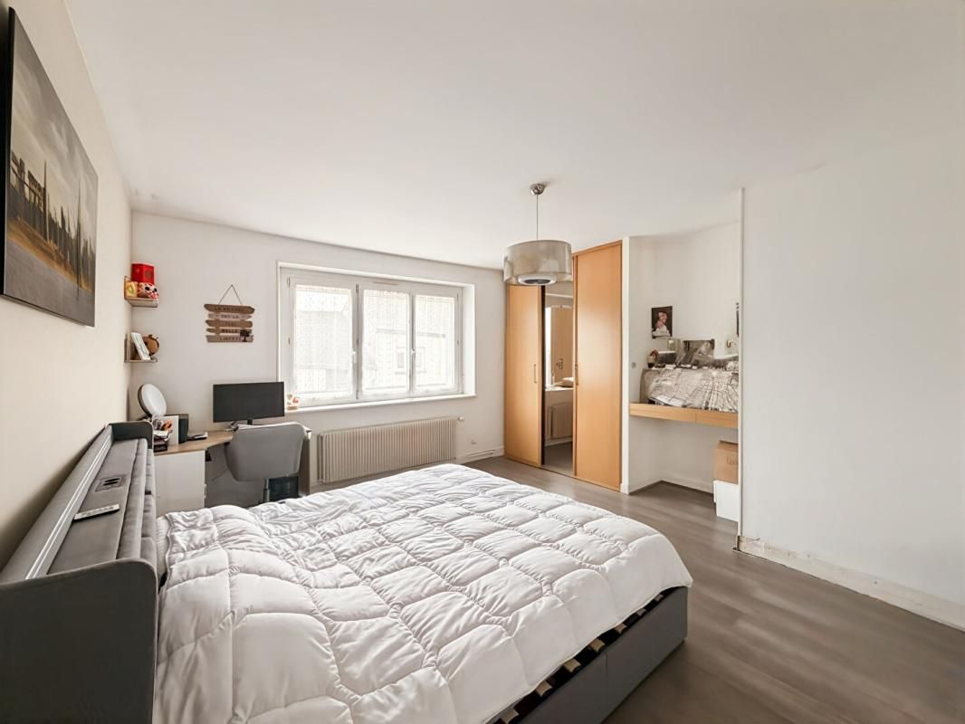 ESCOMBRES-ET-LE-CHESNOIS Maison familiale avec jardin, dépendances et combles aménageables ? Escombres et Le Chesnois 3