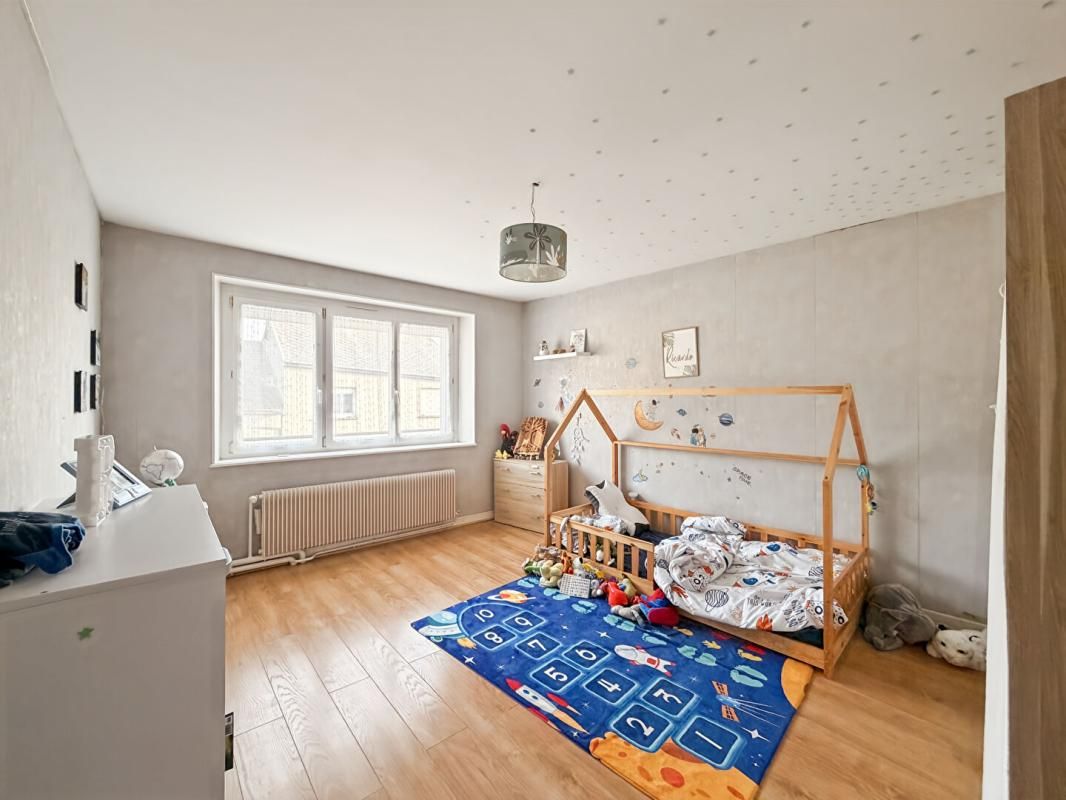 ESCOMBRES-ET-LE-CHESNOIS Maison familiale avec jardin, dépendances et combles aménageables ? Escombres et Le Chesnois 4