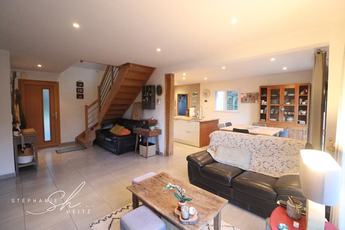 LANMEUR Maison Lanmeur 6 pièce(s) 3