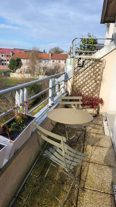 SAINT-QUENTIN Appartement standing 4 chambres, terrasse dans résidence sécurisée 4