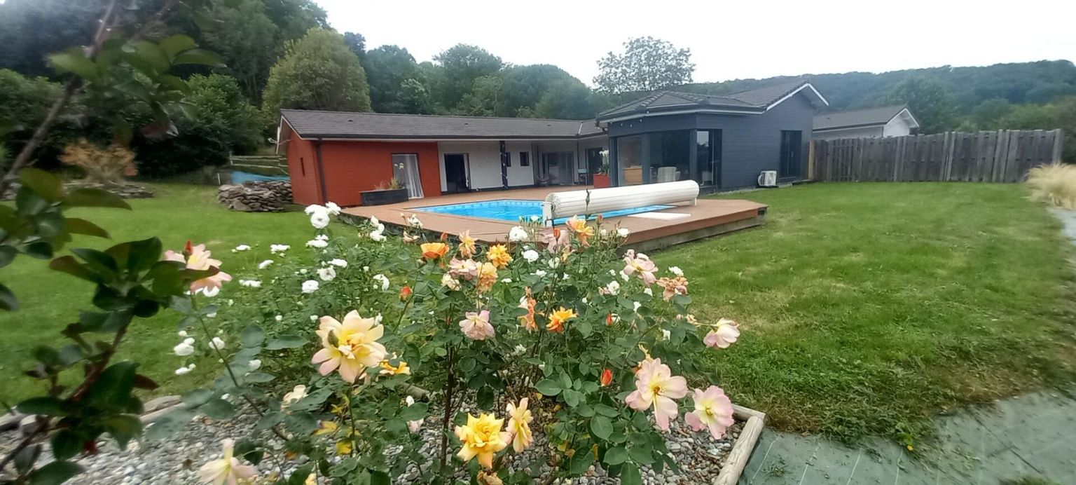 CIER-DE-RIVIERE Superbe maison contemporaine 228 m²  avec piscine et gîte indépendant 4