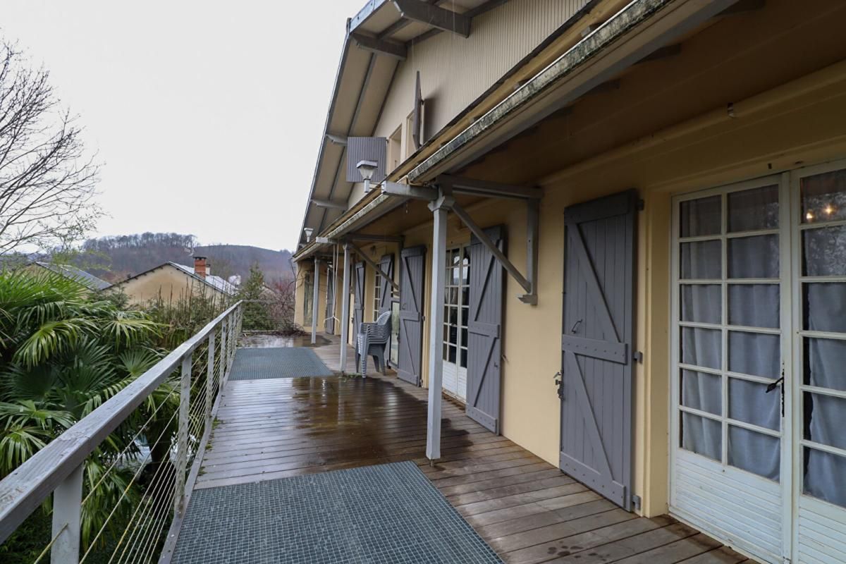 BRASSAC Belle demeure de caractère -298 m² - Brassac 2