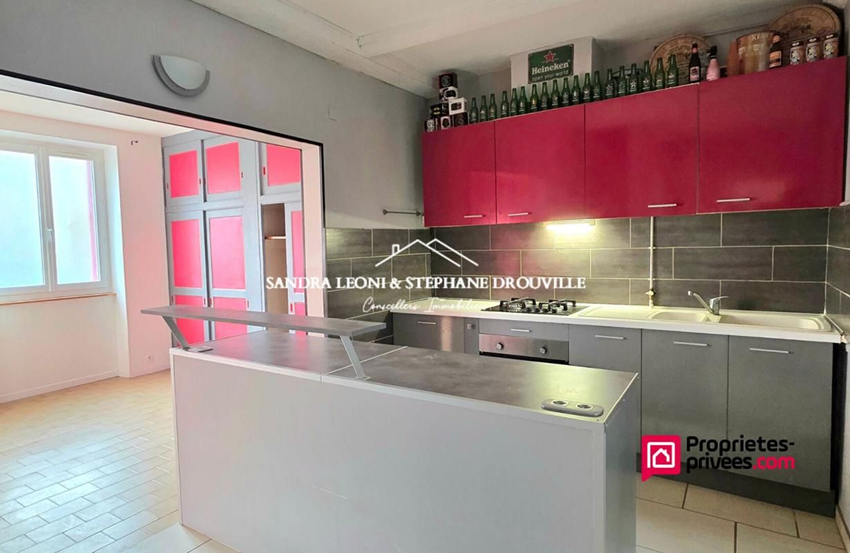 AUNEAU AUNEAU JOLIE MAISON FAMILIALE 7 pièces ,135 m2 3