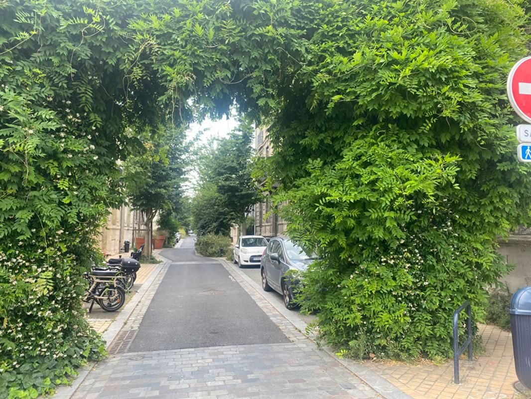 BORDEAUX Maison de famille en pierre de caractère 142m² à Bordeaux 4