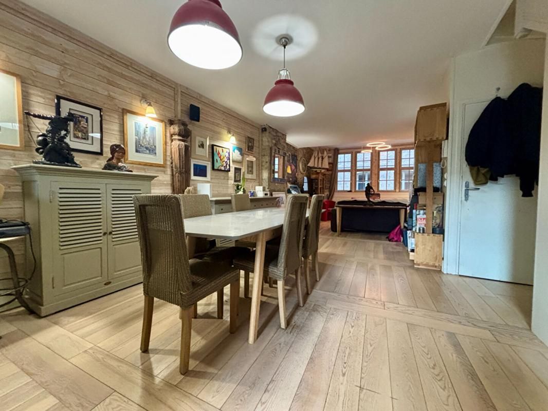 DINAN Maison de caractère Dinan 5 pièce(s) 225 m2 4