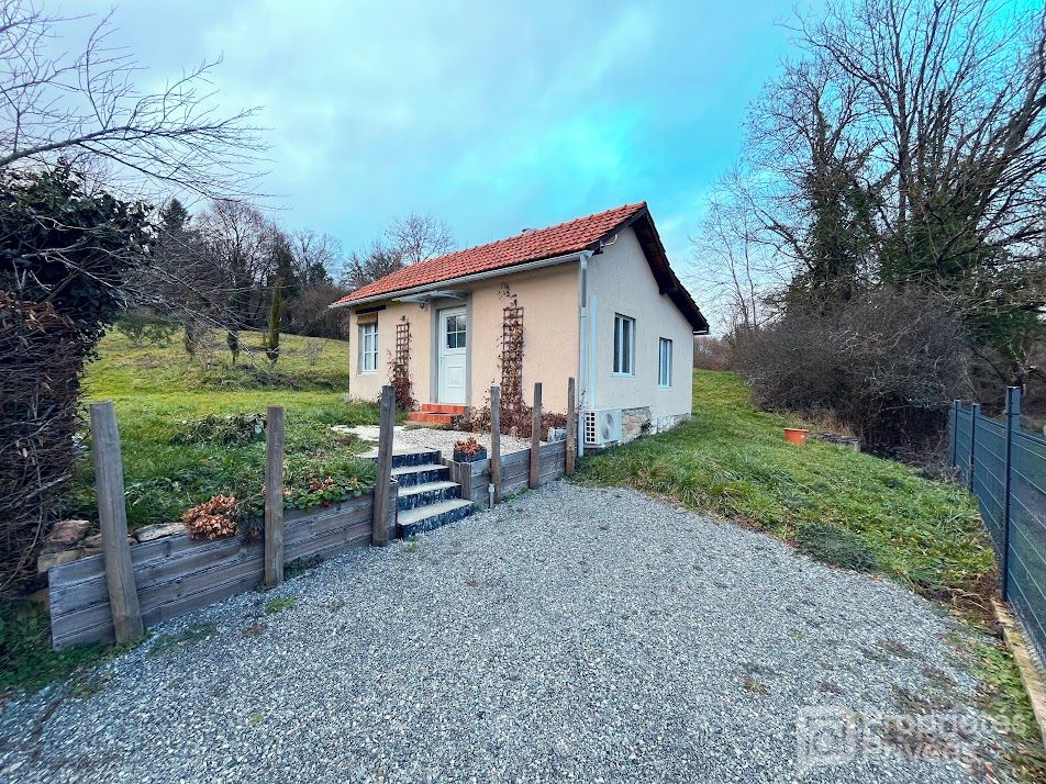 SAINT-HONORE-LES-BAINS Terrain et maison à Station thermale de Saint Honore Les Bains 2 pièce(s) 45 m2 3