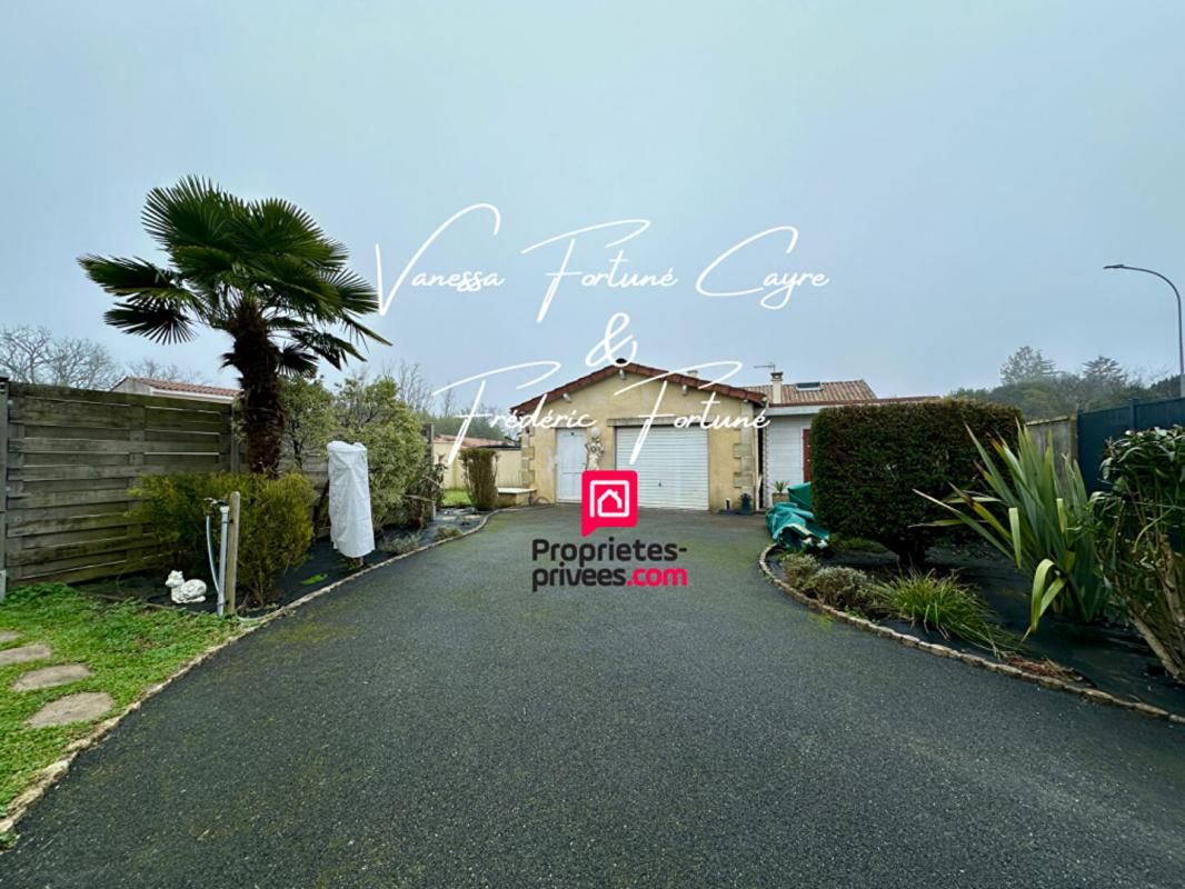 BLANQUEFORT Maison en pierre de caractère à Blanquefort (33290) Piscine & panneaux solaires 2