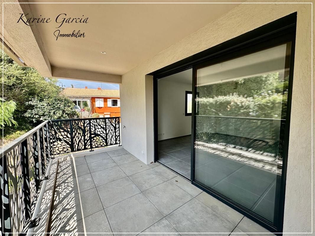 Appartement Six Fours Les Plages  3 pièce(s) 58 m2 - 2 Box sous sol