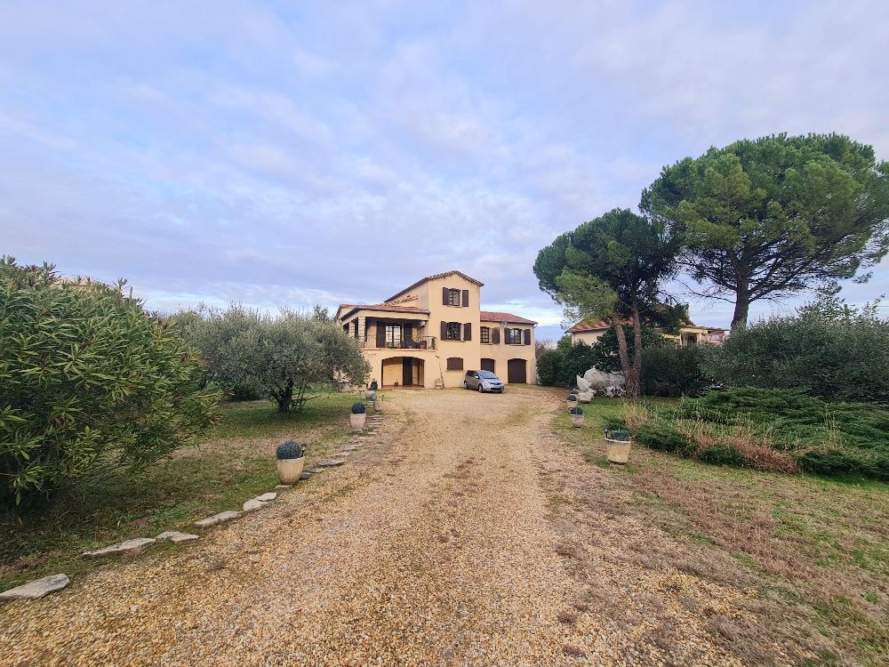 Alès - Maison familiale de caractère ? Fort potentiel