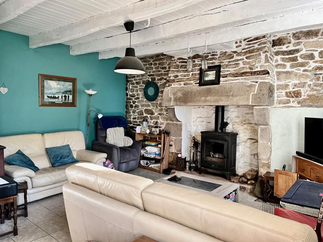GUERLESQUIN Maison pierre PLOUGRAS (22780), 5 pièce(s) 100 m2 2