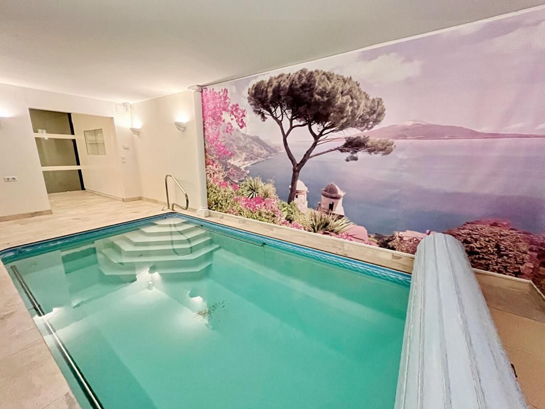 Exclusivité - Maison familiale avec piscine  - Quartier pavillonnaire