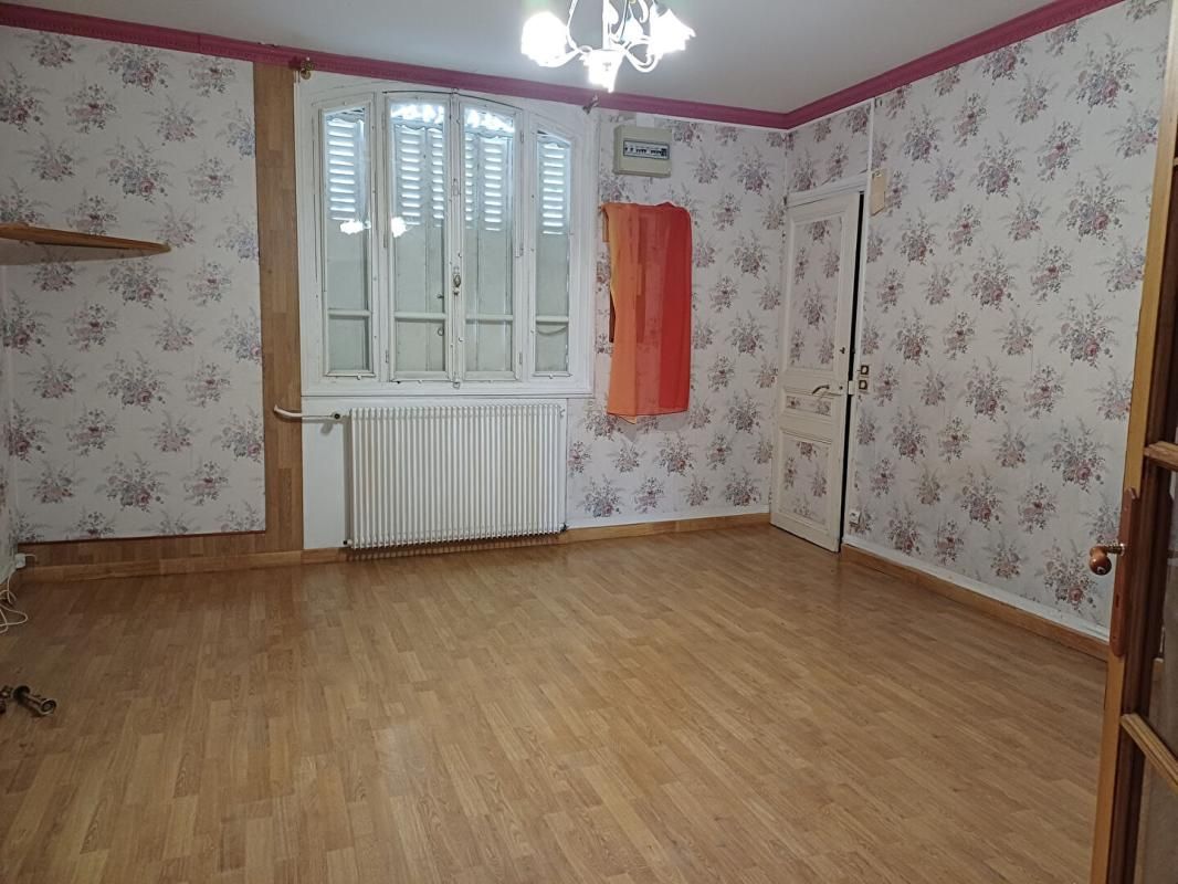 THIESCOURT CORPS DE FERME 3