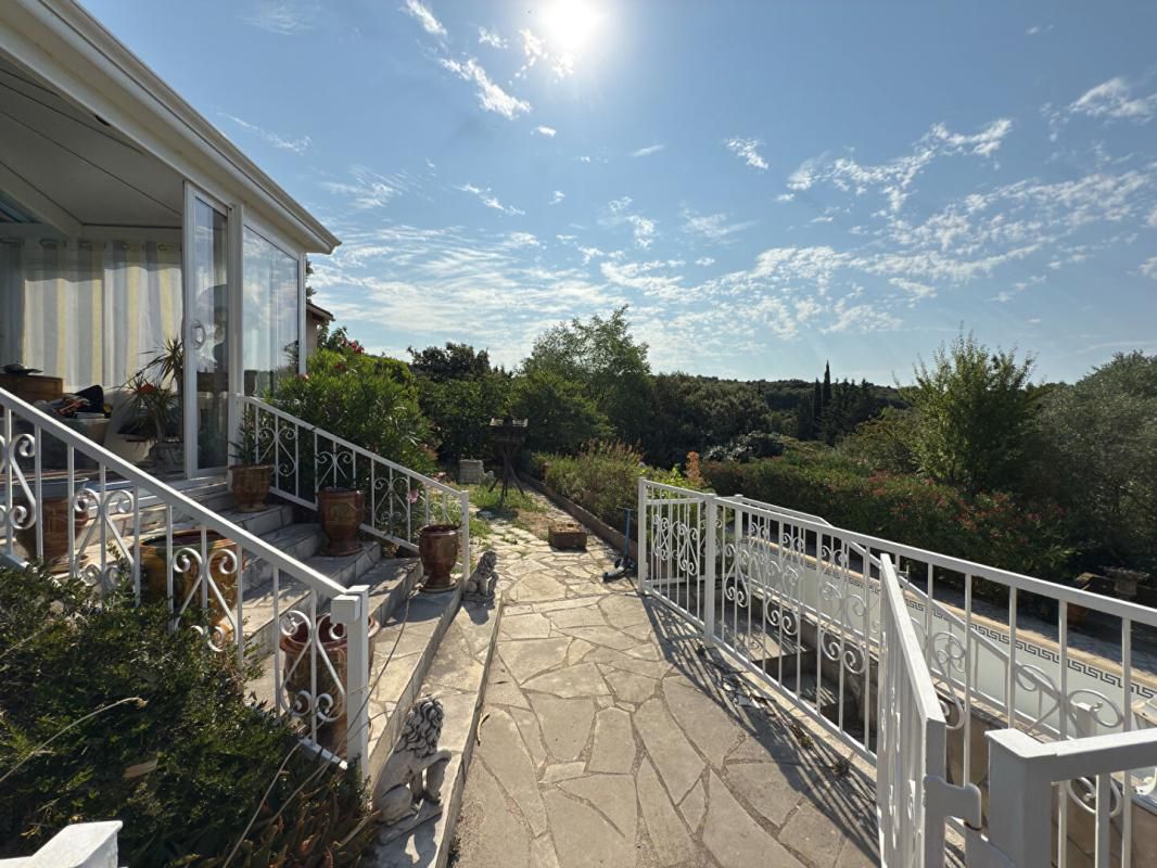 FAUGERES Villa avec piscine et garage à Faugères 4