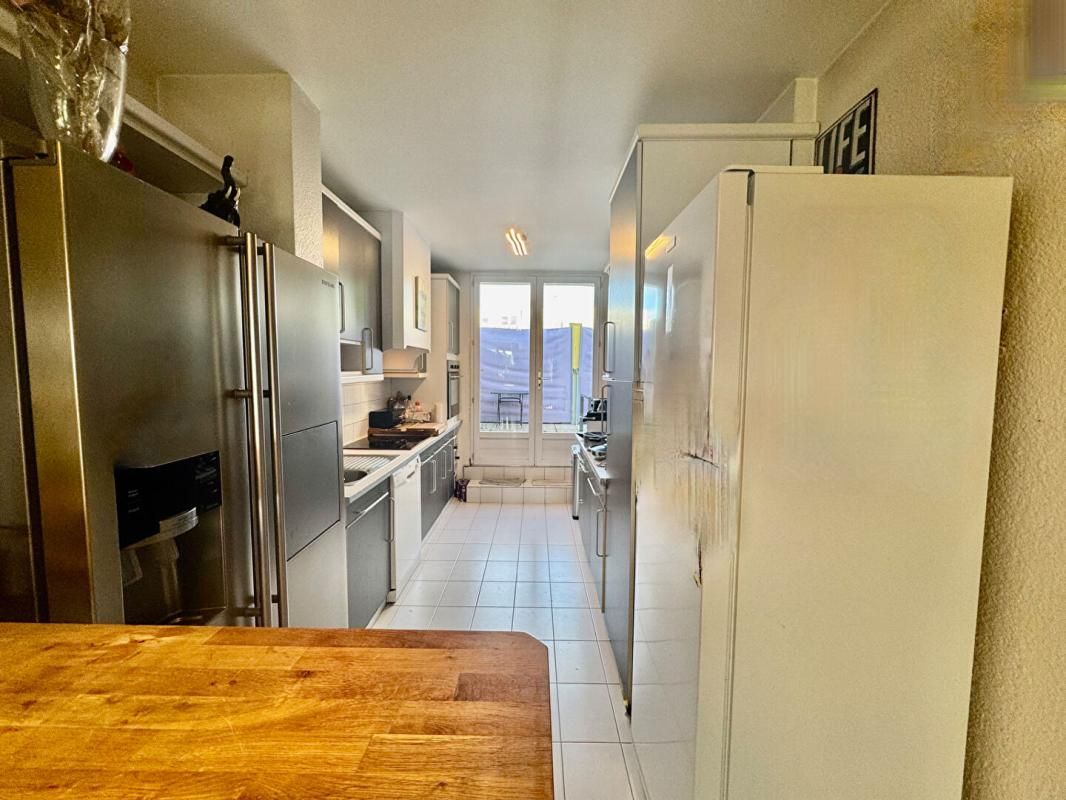 AMIENS Appartement Amiens 7 pièce(s) 194 m2 , 6 chambres , terrasses, parkings 2