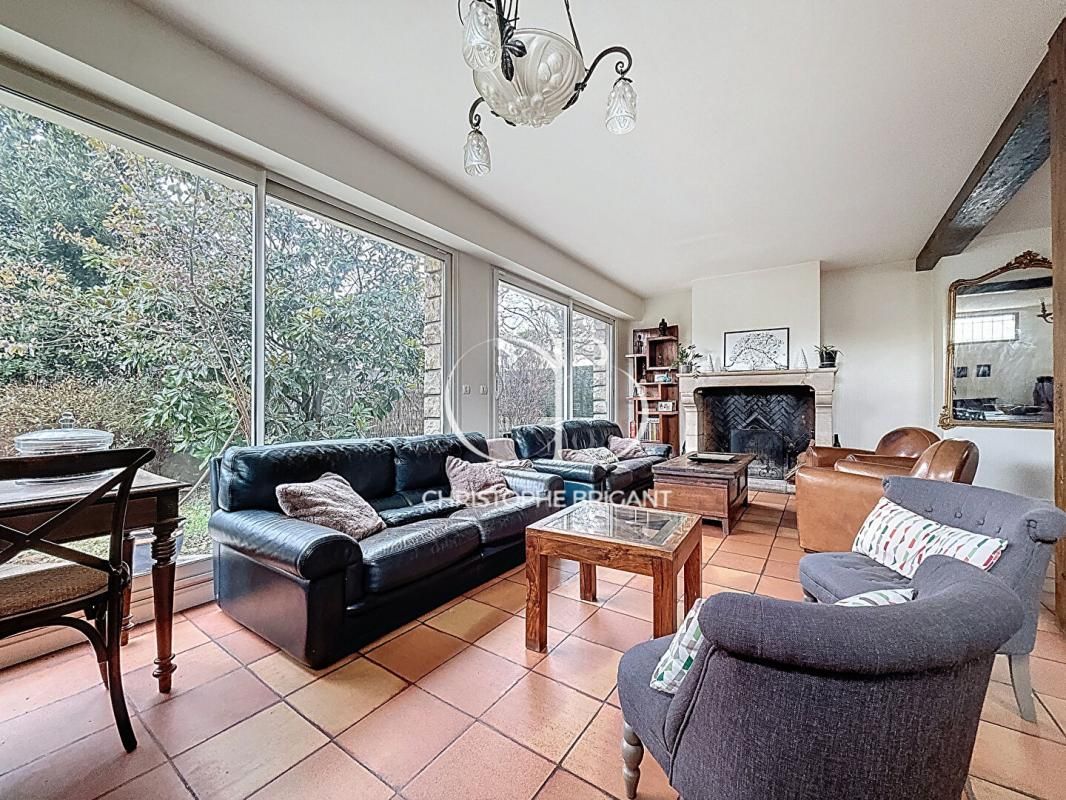 VILLEJUIF VILLEJUIF LOUIS ARAGON. MAISON 6 pièces  199 m2 4