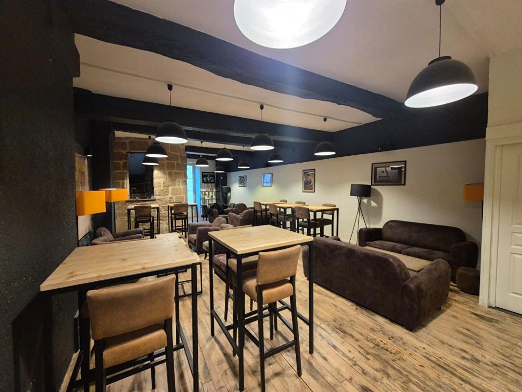 BRIVE-LA-GAILLARDE BRIVE LA GAILLARDE - RESTAURATION RAPIDE 35 COUVERTS 3