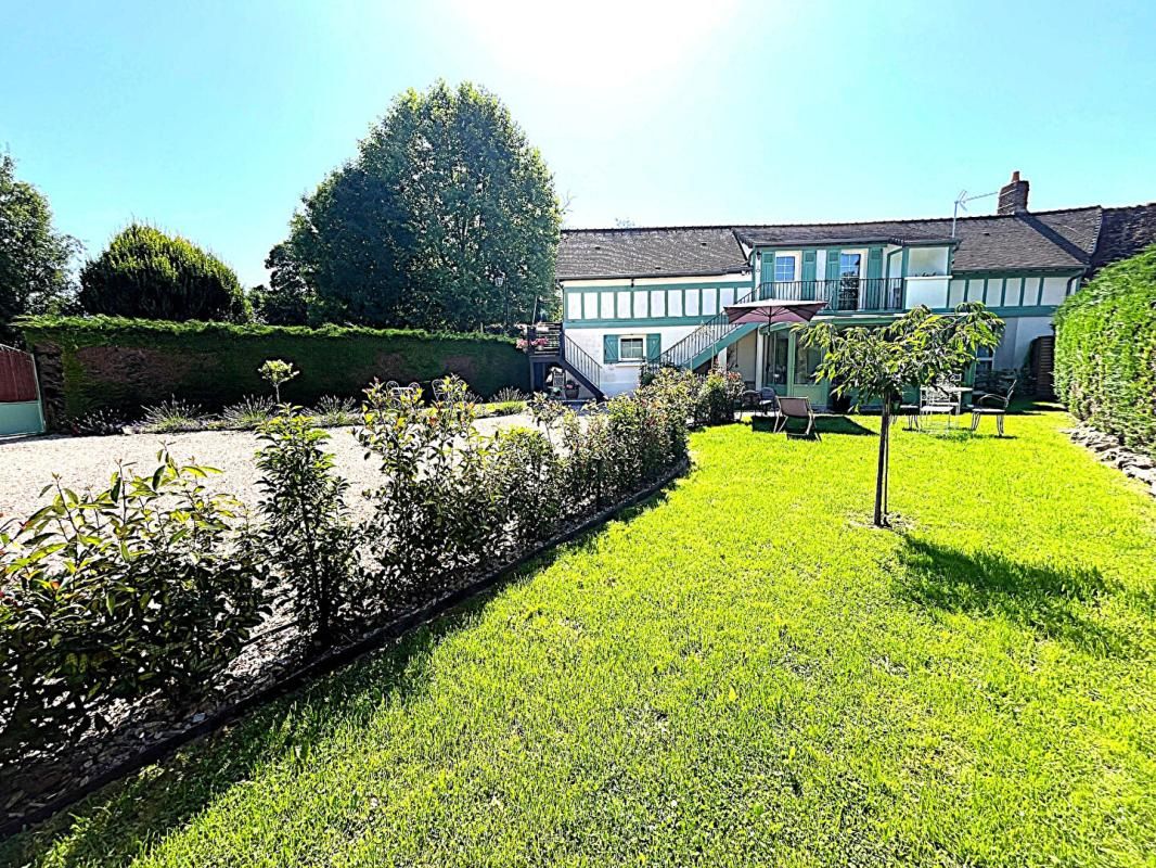 LYONS-LA-FORET Maison ancienne longère Lyons La Foret 5 chambres 132 m2 2