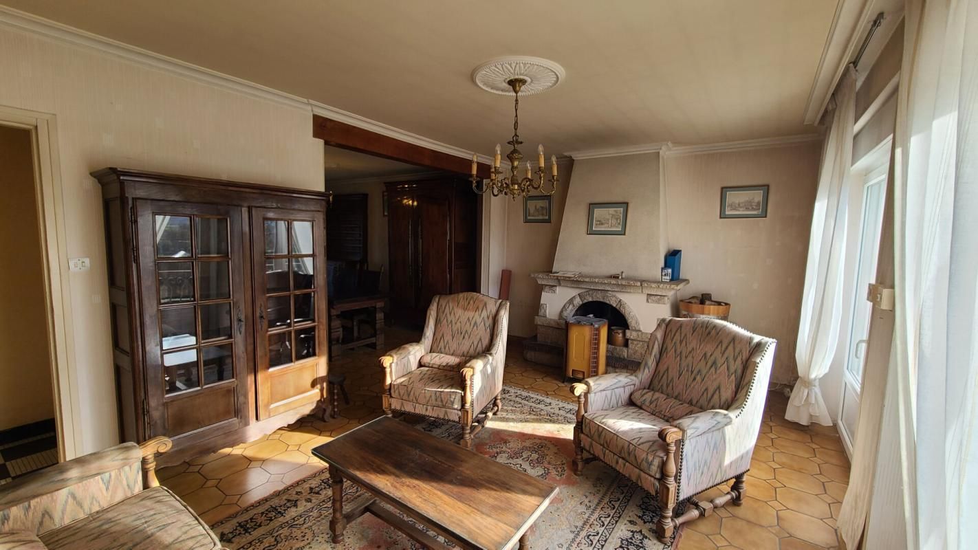 PLOUGONVEN Belle néo-bretonne 4