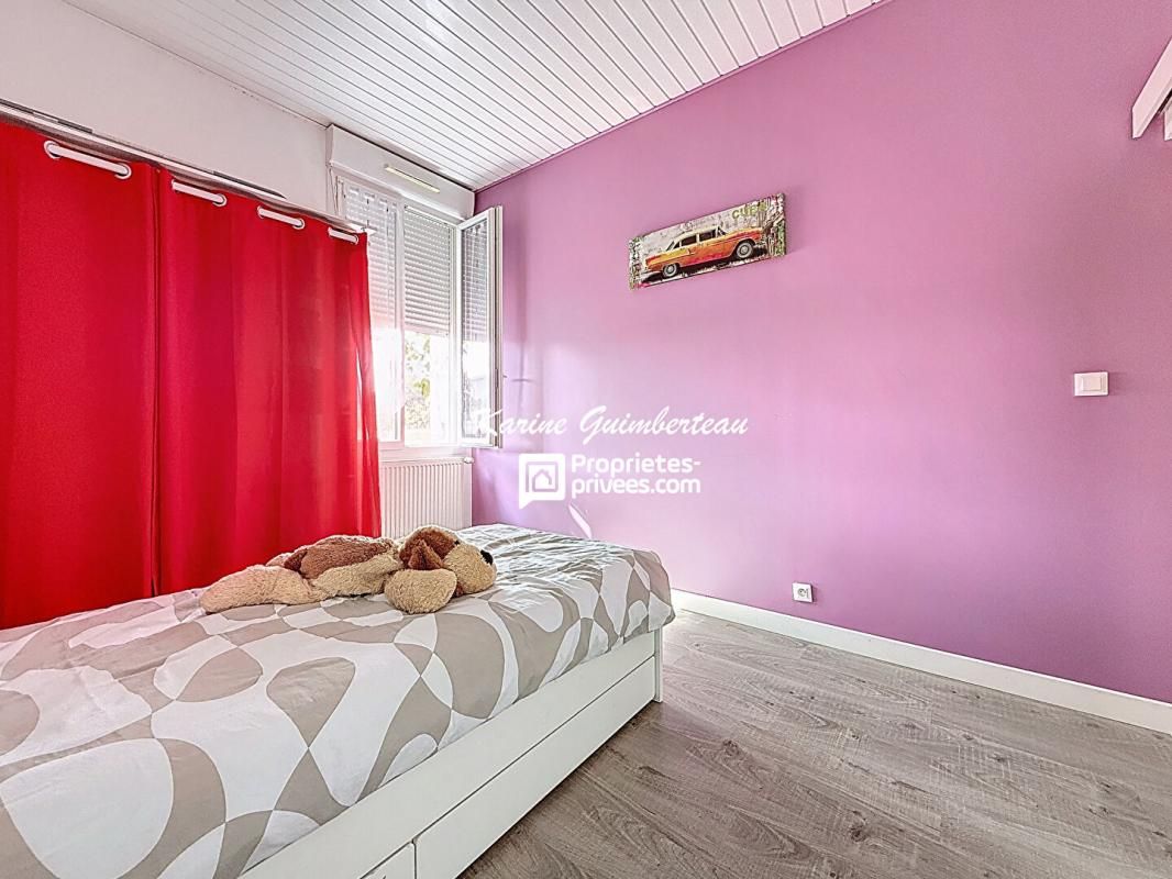 SAINT-DENIS-DE-PILE Maison en pierre 182 m² + jardin St Denis de Pile 3