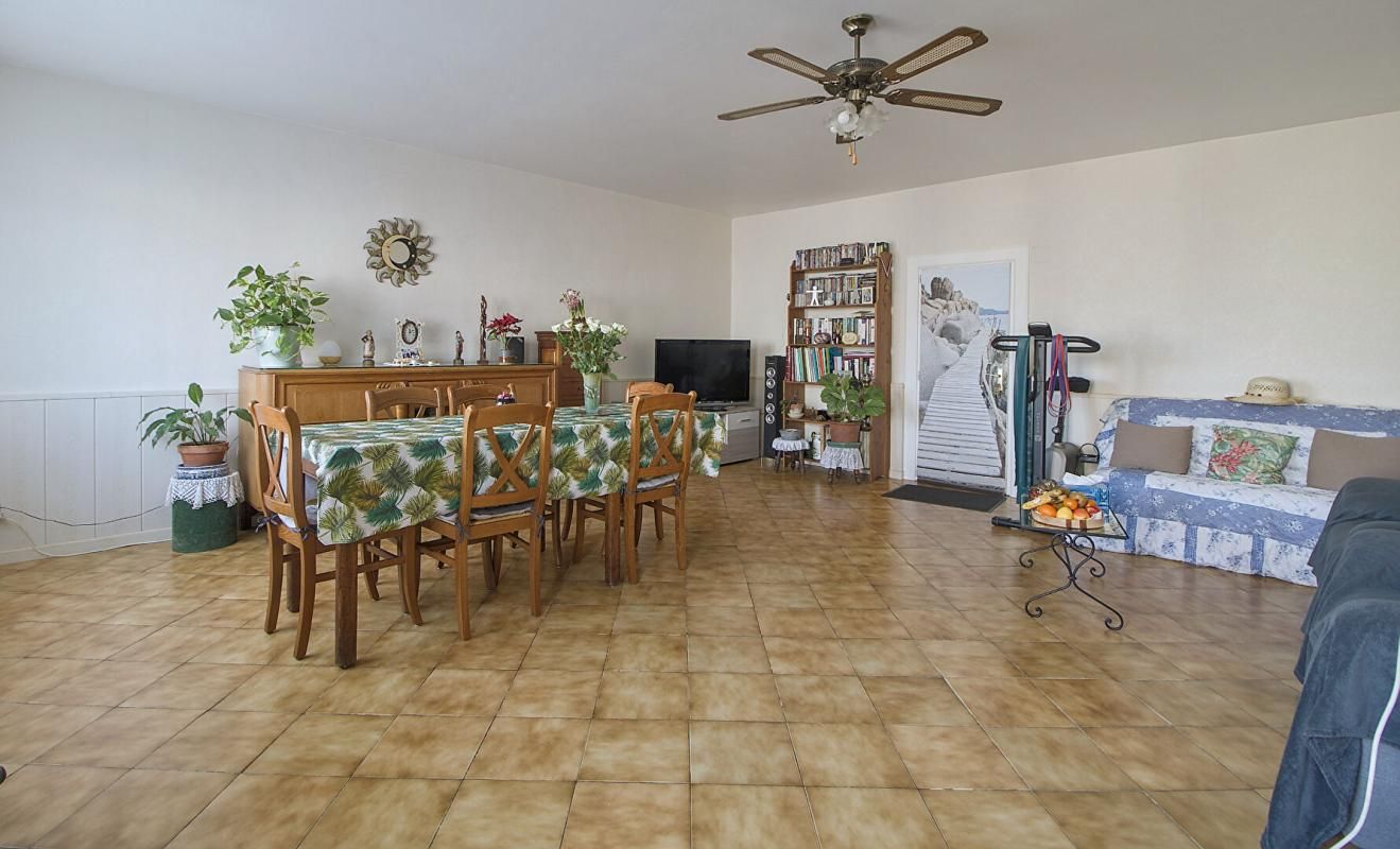 LES MAGNILS-REIGNIERS Maison Les Magnils Reigniers 3 pièce(s) 96 m2 2