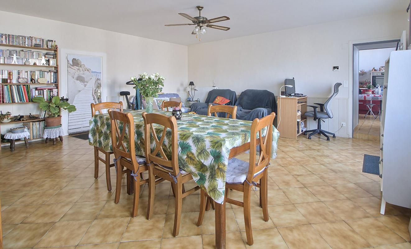 LES MAGNILS-REIGNIERS Maison Les Magnils Reigniers 3 pièce(s) 96 m2 3