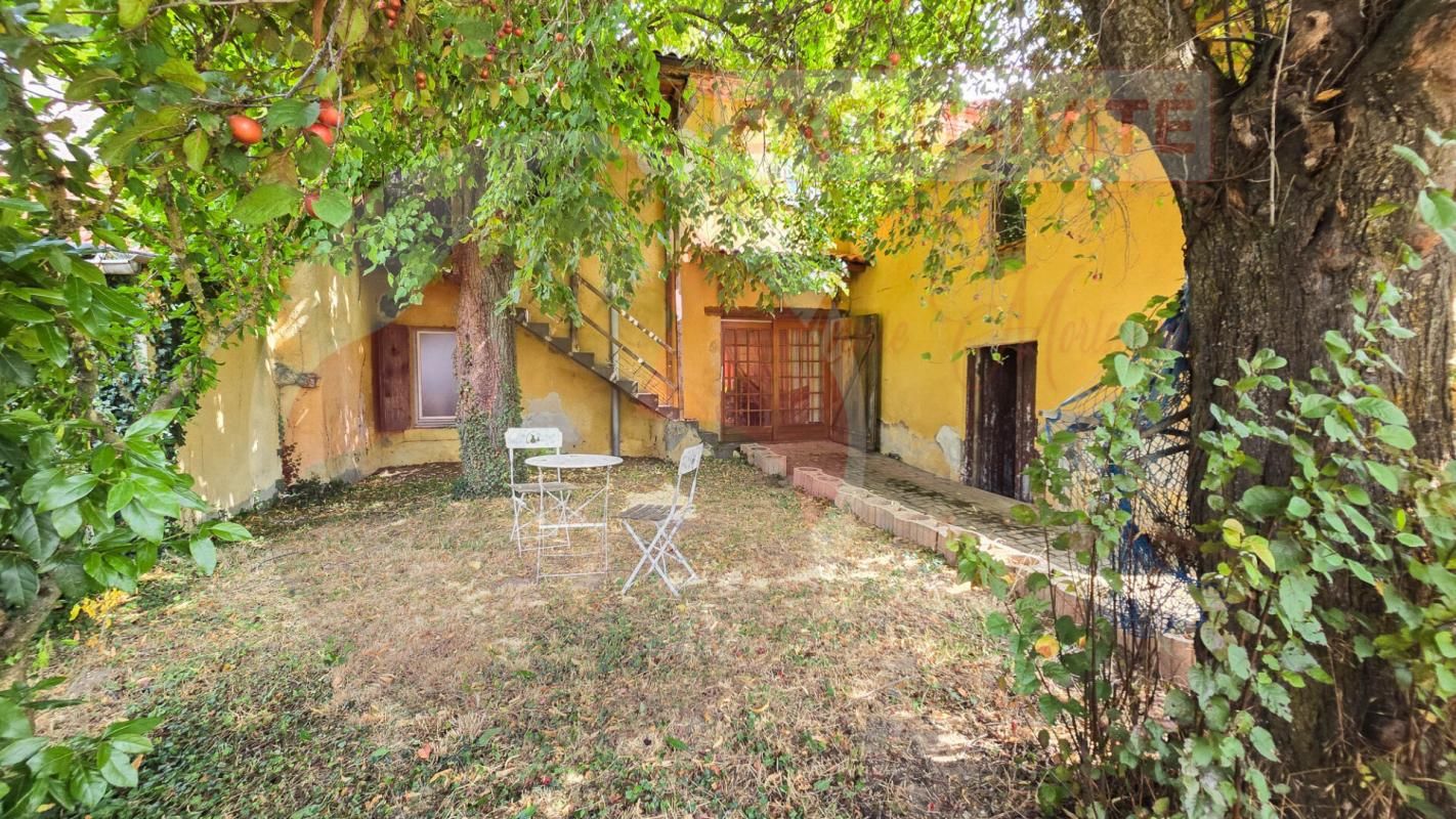 SAINT-YVOINE Maison ancienne avec extension, 450 m², parcelle 6100 m² - projet touristique ou agricole 2