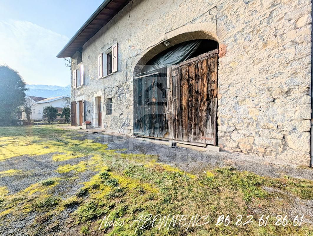 Maison  8 pièce(s) 200 m2