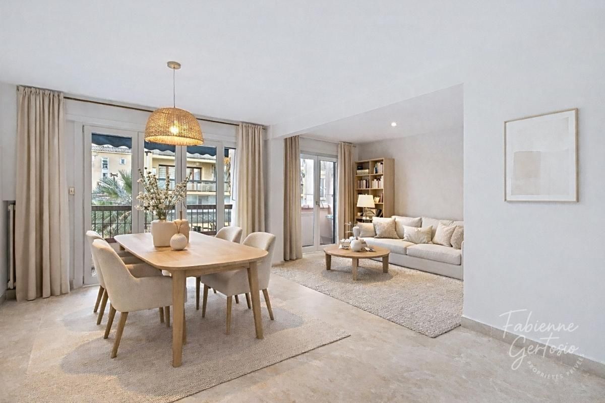 HYERES HYERES CENTRE VILLE T/3 AVEC BALCON, PARKING ET CAVE 2