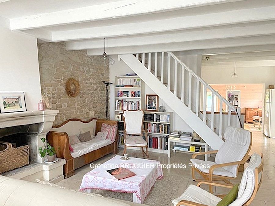 VERINES Maison rénovée - 6 chambres, garage centre Vérines CDA 3