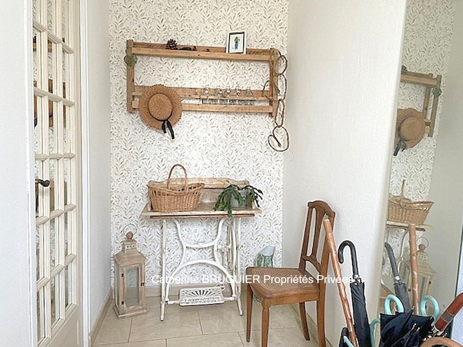 VERINES Maison rénovée - 6 chambres, garage centre Vérines CDA 4