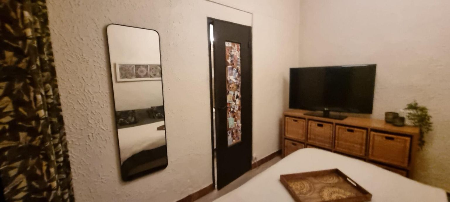 CUGES-LES-PINS Appartement  3 pièce(s) 44 m2 4