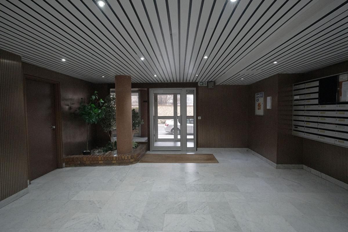 PARIS-20E-ARRONDISSEMENT Appartement Paris 20 - 2 pièces - 51m2 3