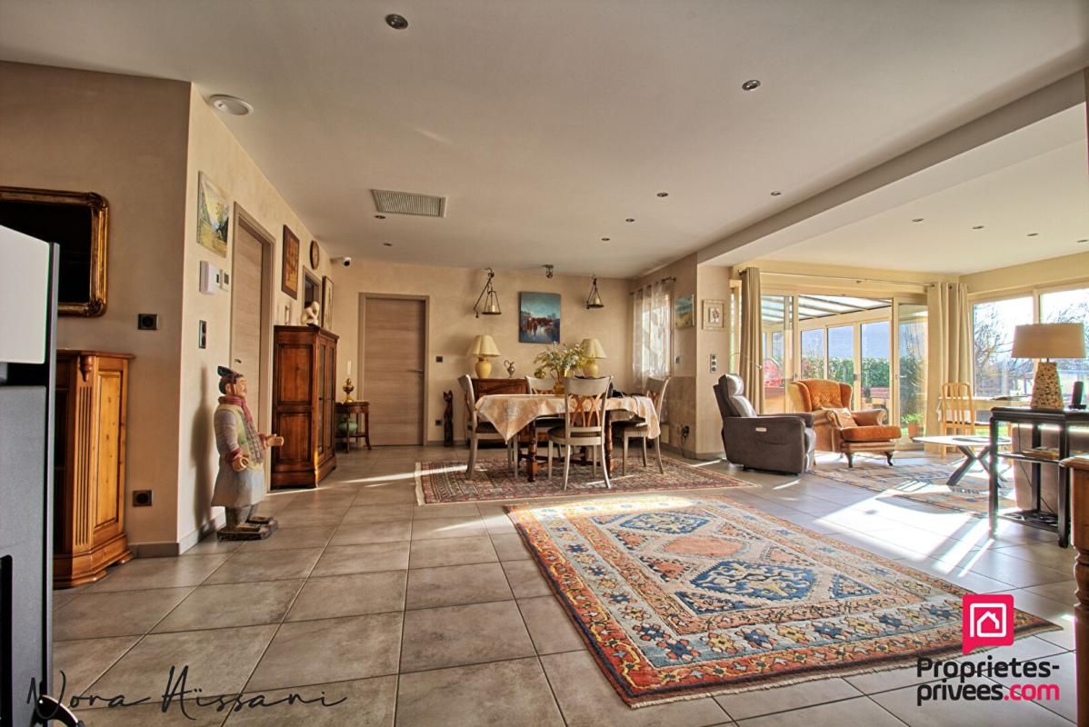 MONT-SOUS-VAUDREY Maison Mont Sous Vaudrey 6 pièce(s) 195 m2 3